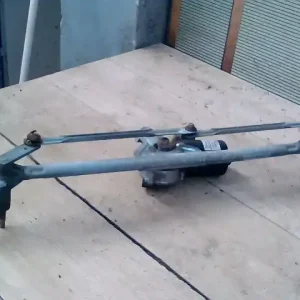 FIAT STILO 01.09-06.12 Ablaktörlő mechanika motorral első bontott alkatrész Kiárusítás