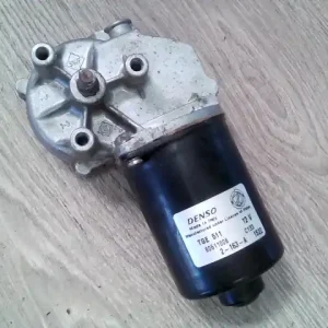 FIAT STILO 01.09-06.12 Ablaktörlő motor első bontott alkatrész Ingyenes szállítás