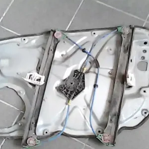 Nézd meg most FIAT STILO 01.09-06.12 Bal első ablakemelő szerkezet elektromos motor nélkül bontott alkatrész