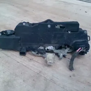 FIAT STILO 01.09-06.12 Bal első ajtó zárszerkezet központi záras 3 ajtós bontott alkatrész Alacsony ár