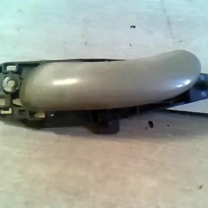 Legkelendőbb FIAT STILO 01.09-06.12 Bal első belső kilincs bontott alkatrész