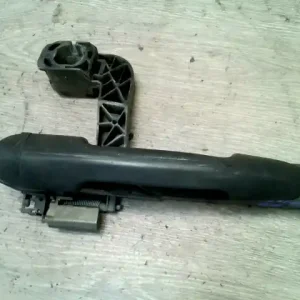 Vásárlói kedvenc FIAT STILO 01.09-06.12 Bal első külső kilincs 5 ajtós, ferdehátú bontott alkatrész