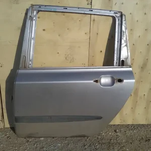 Akciós ár FIAT STILO 01.09-06.12 Bal hátsó ajtó. 5 ajtós, ezüst bontott alkatrész