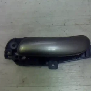 Expressz kézbesítés FIAT STILO 01.09-06.12 Bal hátsó belső kilincs 5 ajtós bontott alkatrész