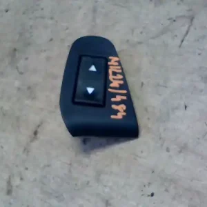 Szuper ajánlat FIAT STILO 01.09-06.12 Jobb első ablakemelő kapcsoló kombi bontott alkatrész