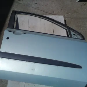 Kedvezményes ár FIAT STILO 01.09-06.12 Jobb első ajtó bontott alkatrész