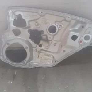 Vedd meg most FIAT STILO 01.09-06.12 Jobb hátsó ablakemelő szerkezet elektromos 5 ajtós bontott alkatrész