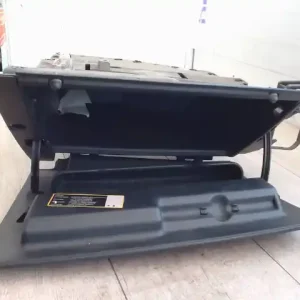 Vásárlói kedvenc FIAT STILO 01.09-06.12 Kesztyűtartó bontott alkatrész