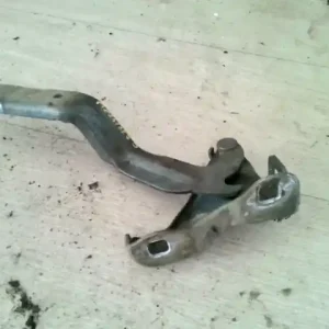 Rendeld meg most FIAT STILO 01.09-06.12 Motorháztető jobb zsanér bontott alkatrész