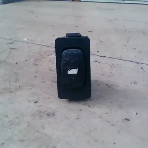 Legnépszerűbb FIAT ULYSSE 02.07- Ablakemelő kapcsoló pozíció független bontott alkatrész