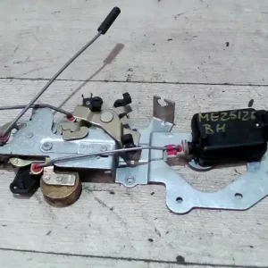 Outlet FIAT ULYSSE 02.07- Bal hátsó ajtó zárszerkezet központi záras bontott alkatrész