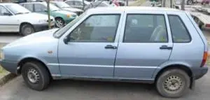 Expressz kézbesítés FIAT UNO 83-89 Bal hátsó belső kilincs bontott alkatrész