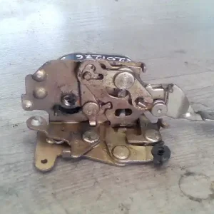 Akciós ár FIAT UNO 89-94 Jobb hátsó ajtó zárszerkezet mechanikus 5 ajtósbontott alkatrész
