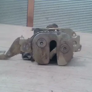 Kedvezmény FIAT UNO 89-94 Jobb hátsó ajtó zárszerkezet mechanikus 5 ajtós bontott alkatrész