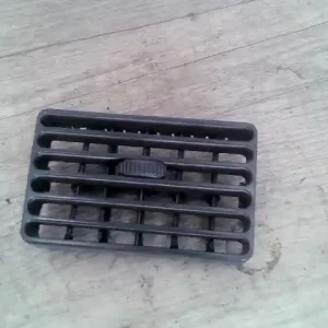 Biztonságos fizetés FIAT UNO 89-94 Középső szellőző bal 5 ajtós bontott alkatrész