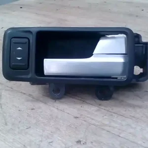 Árengedmény FORD C-MAX 03.06-07.03 Jobb első belső kilincs bontott alkatrész