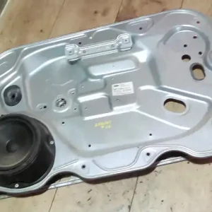 Végkiárusítás FORD C-MAX 03.06-07.03 Jobb első ablakemelő szerkezet elektromos motor nélkül bontott alkatrész