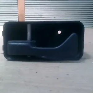 Vásárlói kedvenc FORD ESCORT 90-95 Bal első belső kilincs 3 ajtós bontott alkatrész