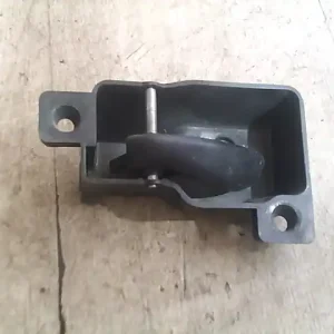 Vásárlói kedvenc FORD ESCORT 95- Bal első belső kilincs bontott alkatrész