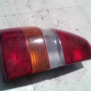 Árengedmény FORD ESCORT 95- Bal hátsó lámpa bontott alkatrész