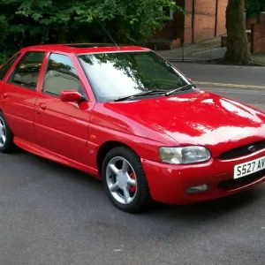 Vedd meg online FORD ESCORT 95- Hűtőrács díszrács bontott alkatrész