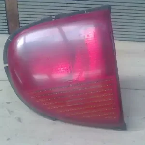 Akciós ár FORD ESCORT 95- Jobb belső hátsó lámpa 5 ajtós bontott alkatrész