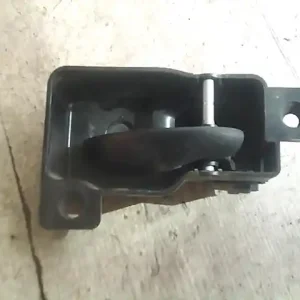 Végkiárusítás FORD ESCORT 95- Jobb első belső kilincs bontott alkatrész