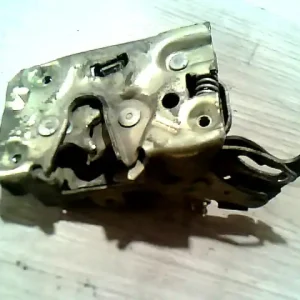 Végkiárusítás FORD EXPLORER 1995-2001 Jobb hátsó ajtó zárszerkezet központi záras központizárasbontott alkatrész