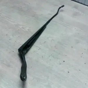 Végkiárusítás FORD FIESTA 02-05 Ablaktörlő kar bal első 5 ajtós bontott alkatrész