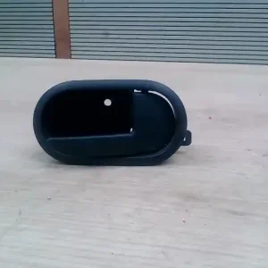 Azonnal elérhető FORD FIESTA 05-08 Jobb hátsó belső kilincs 5 ajtós bontott alkatrész