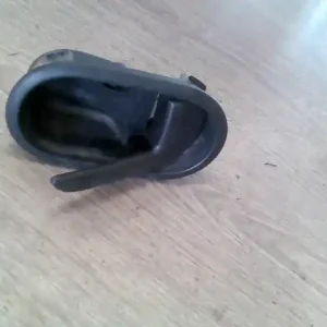 Vedd meg most FORD FIESTA 05-08 Jobb első belső kilincs bontott alkatrész