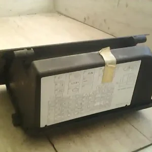 Árcsökkenés FORD FIESTA 05-08 Kesztyűtartó bontott alkatrész