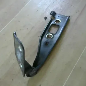 Ajánlat FORD FIESTA 05-08 Motorháztető bal zsanér bontott alkatrész