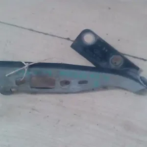 Újdonság FORD FIESTA 05-08 Motorháztető jobb zsanér bontott alkatrész