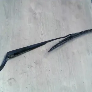 Árengedmény FORD FIESTA 05-08 VAN Ablaktörlő kar bal első 3 ajtós bontott alkatrész