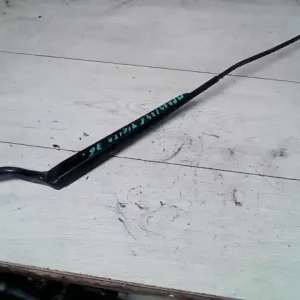 Azonnali szállítás FORD FIESTA 05-08 VAN Ablaktörlő kar jobb első bontott alkatrész