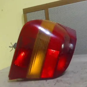 Alacsony ár FORD FIESTA 89-95 Bal hátsó lámpa 5 ajtós bontott alkatrész