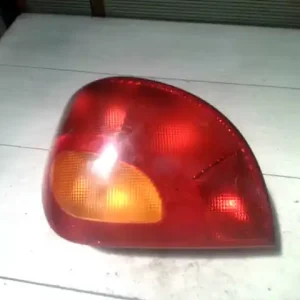 Alacsony ár FORD FIESTA 96-99 Bal hátsó lámpa 5 ajtós bontott alkatrész