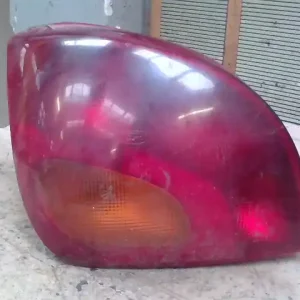 Szuper akció FORD FIESTA 96-99 Bal hátsó lámpa 3 ajtós bontott alkatrész