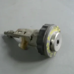 Vedd meg online FORD FIESTA 96-99 Csomagtérajtó dugózár3 ajtós bontott alkatrész