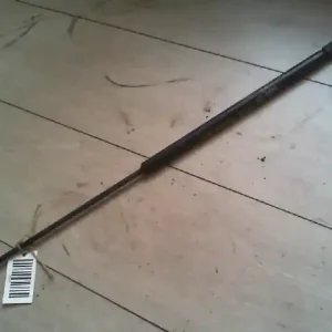 Azonnal elérhető FORD FIESTA 96-99 Csomagtérajtó kitámasztó teleszkóp pozíció független5 ajtós bontott alkatrész