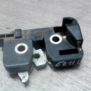 Vedd meg most FORD FIESTA 99.09-02.04 Csomagtér ajtó zárszerkezet bontott alkatrész