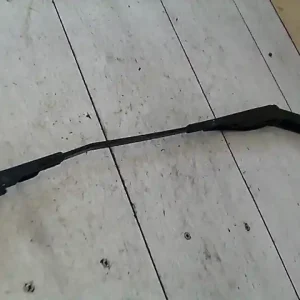 Árcsökkenés FORD FOCUS 04- Ablaktörlő kar bal első bontott alkatrész