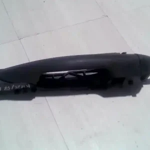 Vedd meg most FORD FOCUS 04- Bal hátsó külső kilincs 4 ajtós bontott alkatrész