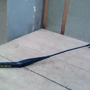 Végkiárusítás FORD Focus 2004.09.01-2007.08.31 Ablaktörlő kar jobb első bontott alkatrész