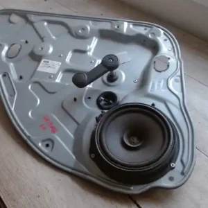 Alacsony ár FORD Focus 2004.09.01-2007.08.31 Bal hátsó ablakemelő szerkezet mechanikus kombi bontott alkatrész