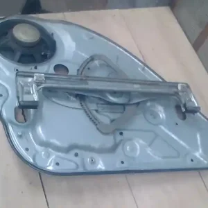 Azonnal elérhető FORD Focus 2004.09.01-2007.08.31 Jobb hátsó ablakemelő szerkezet mechanikus kombi bontott alkatrész