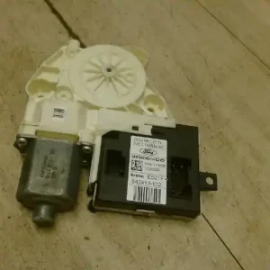 Végkiárusítás FORD Focus 2007.09.01-2011.02.28 Bal hátsó ablakemelő motor bontott alkatrész