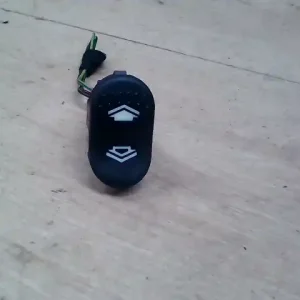 Árengedmény FORD FOCUS 98-04 Ablakemelő kapcsoló pozíció független bontott alkatrész