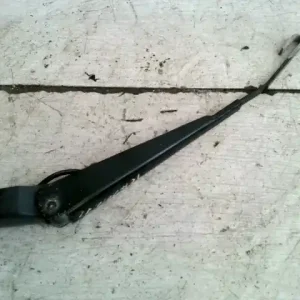 Ajánlat FORD FOCUS 98-04 Ablaktörlő kar hátsó kombi bontott alkatrész